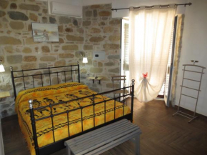 Отель Aurora Bed and Breakfast  Санто Стефано Ди Камастра